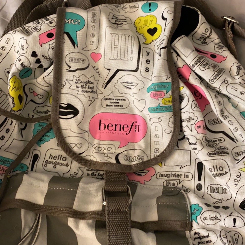 Backpack - Picture 2 of 5